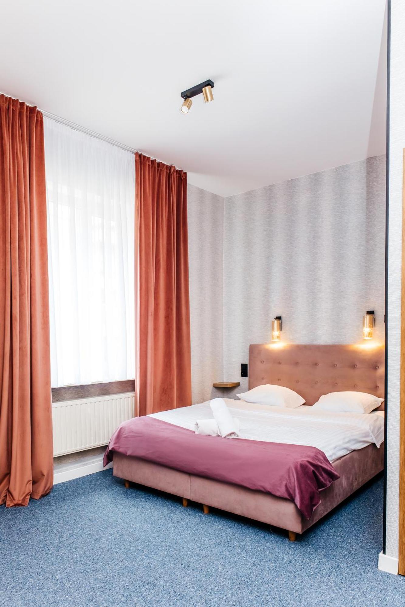 Elegant Apartahotel *